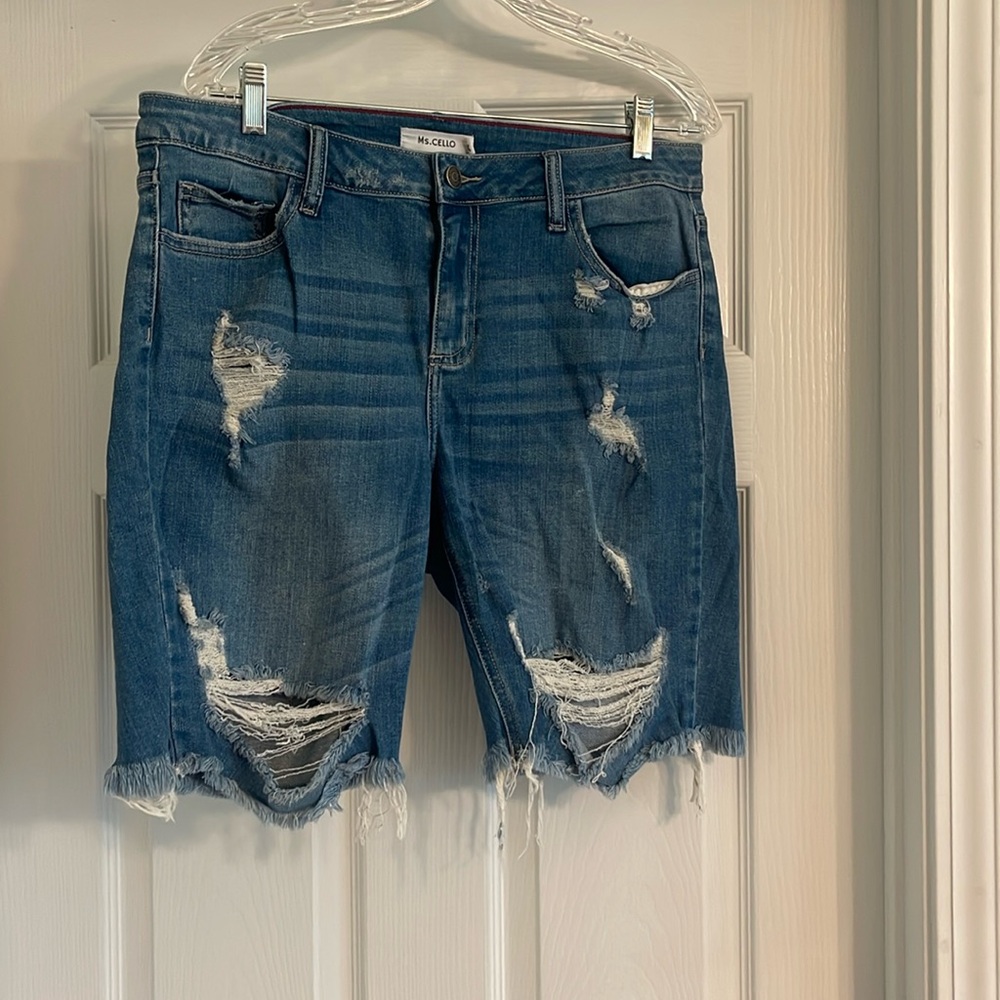 Ms. Cello distressed denim shorts-Sz 1X